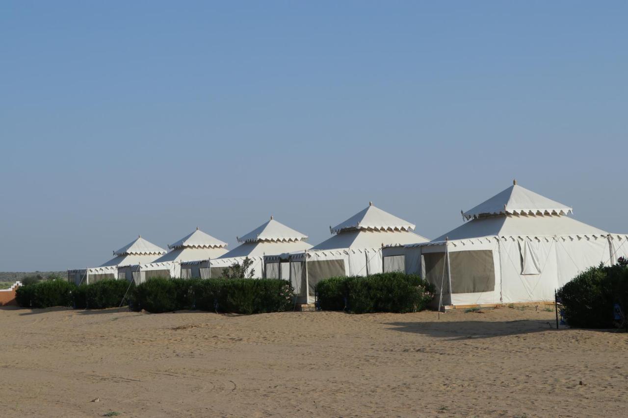 Sunny Desert Camp Kūri エクステリア 写真