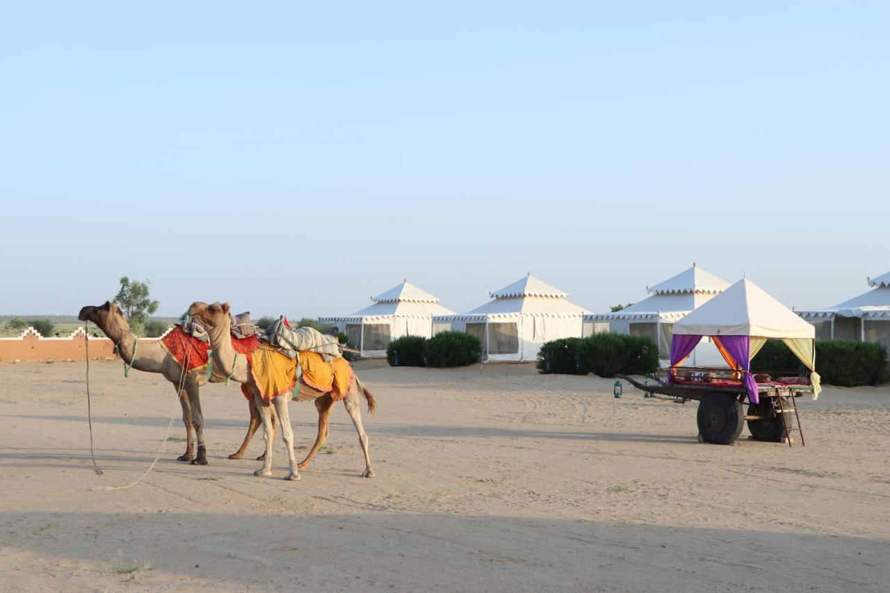 Sunny Desert Camp Kūri エクステリア 写真