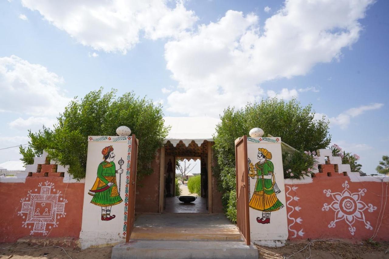Sunny Desert Camp Kūri エクステリア 写真