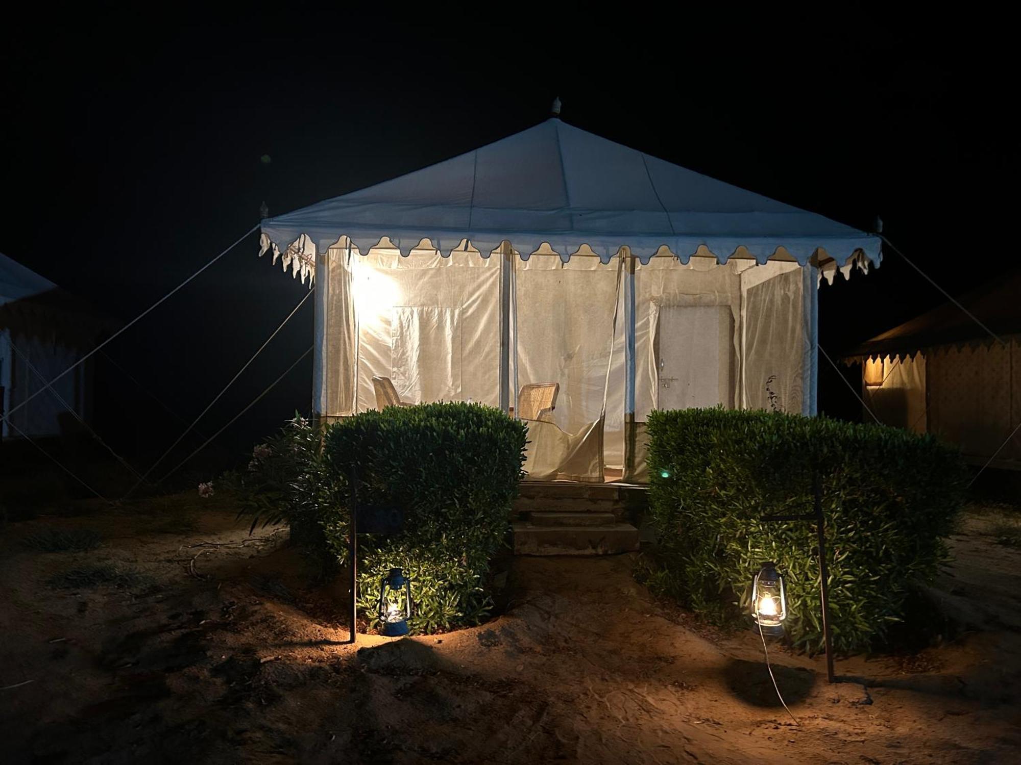 Sunny Desert Camp Kūri エクステリア 写真