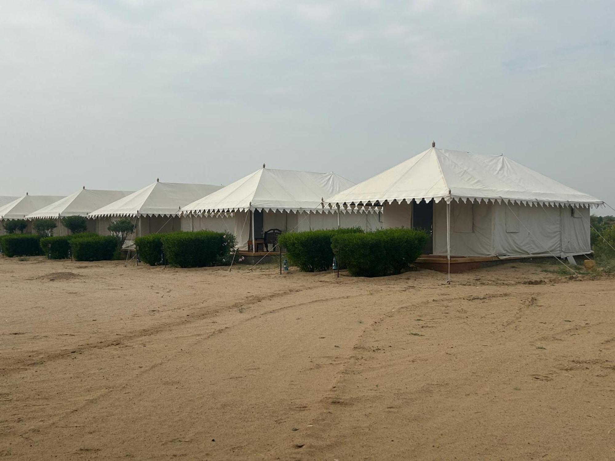 Sunny Desert Camp Kūri エクステリア 写真