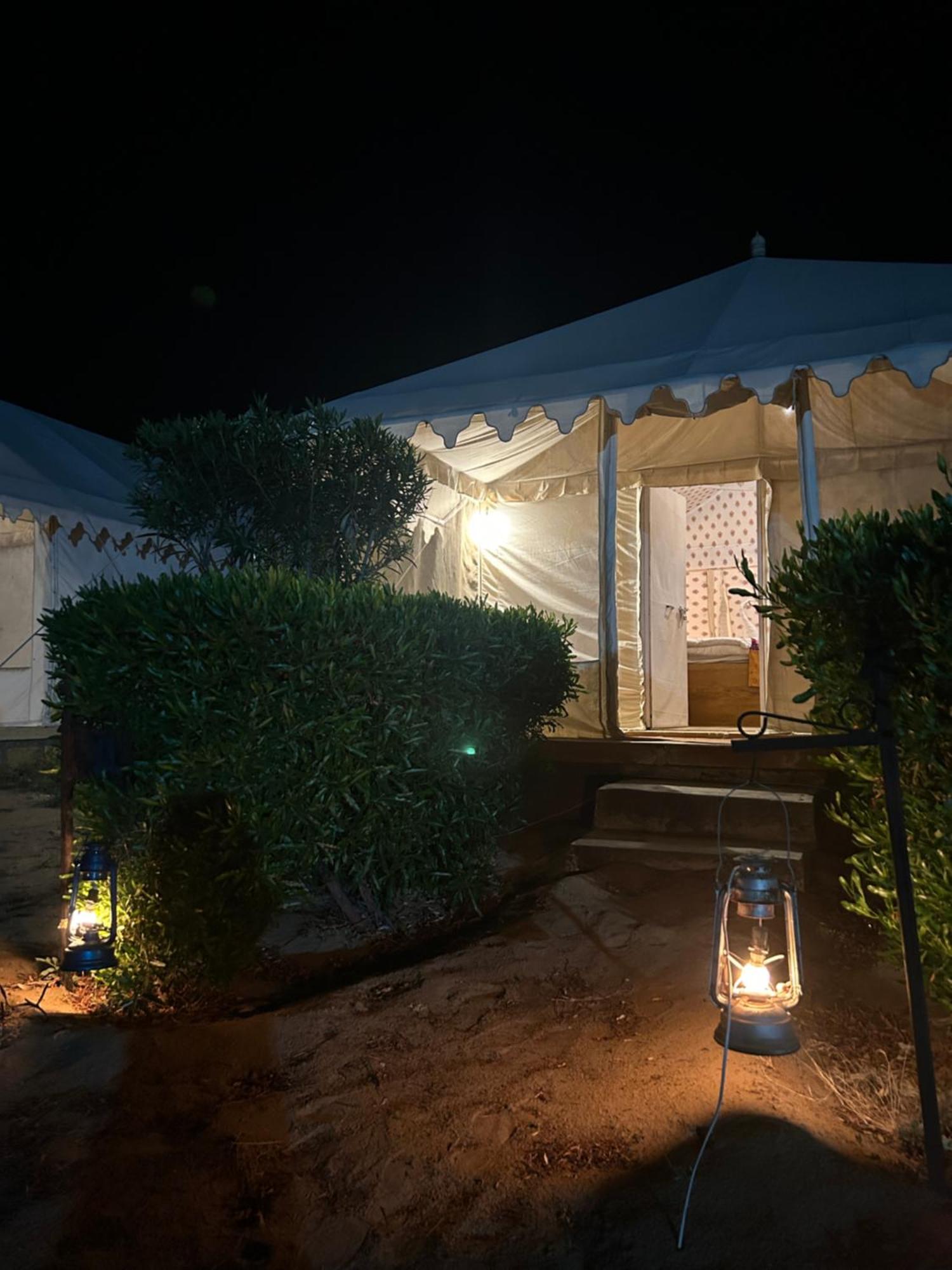 Sunny Desert Camp Kūri エクステリア 写真