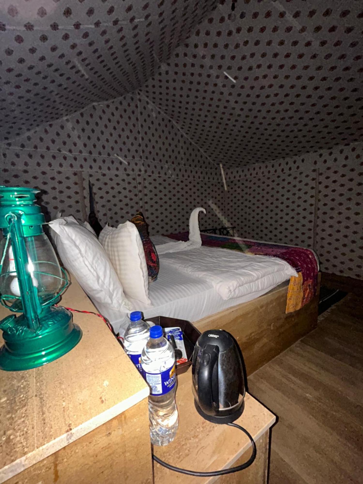 Sunny Desert Camp Kūri エクステリア 写真